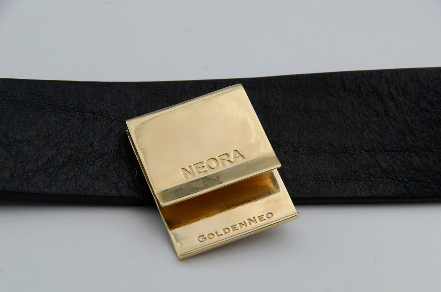 NEORA 001
