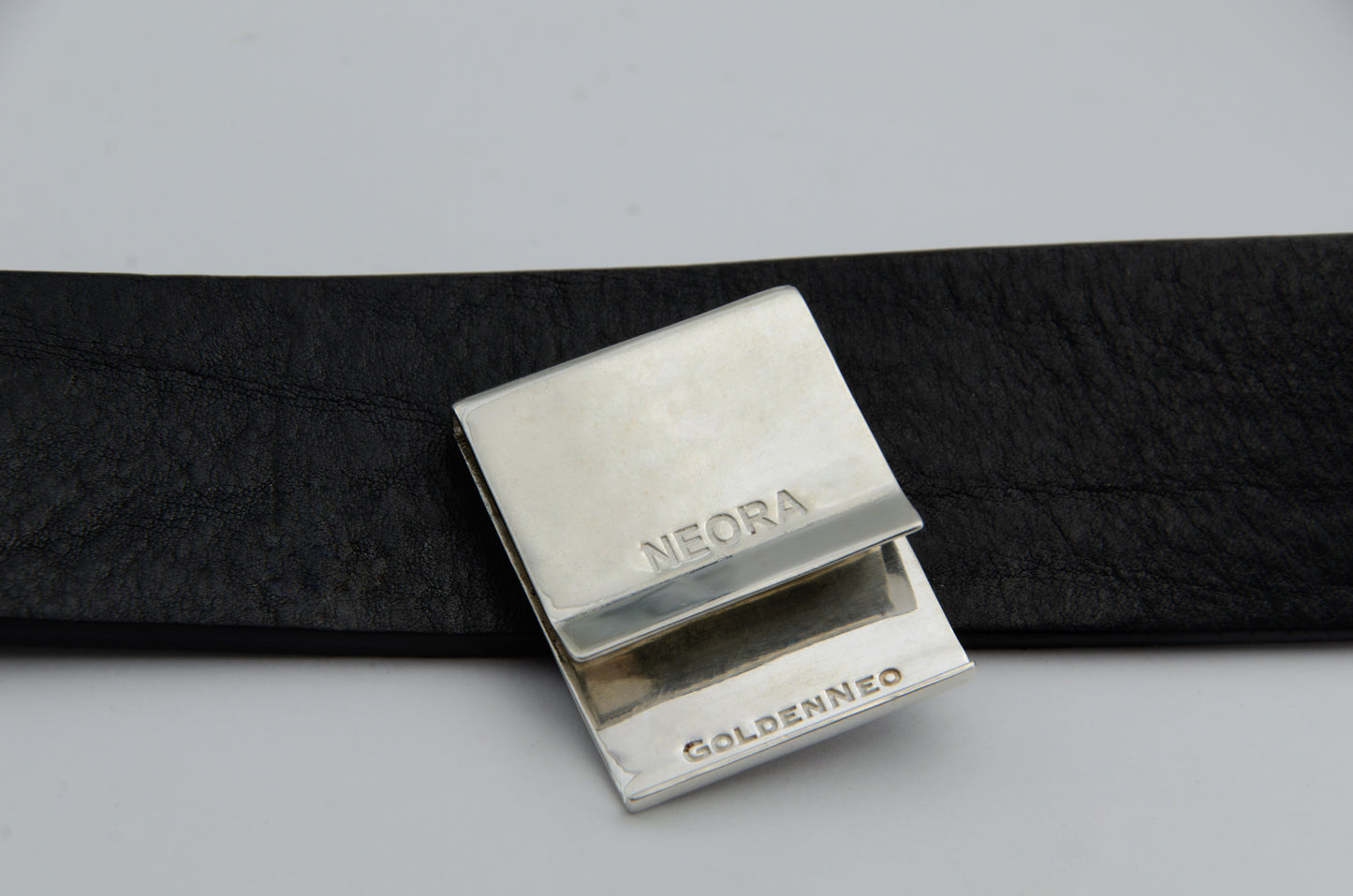 NEORA 001